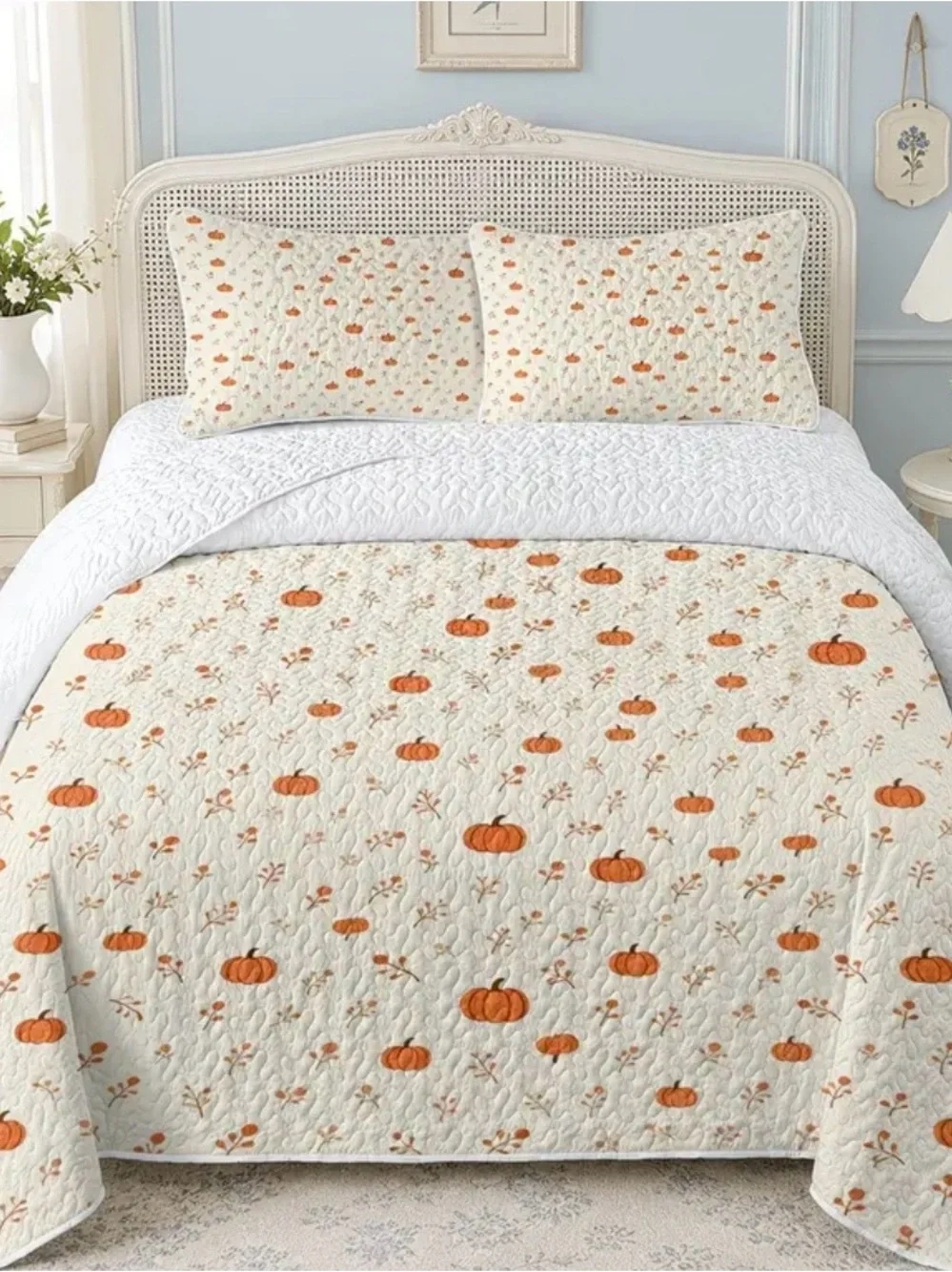 Pumpkin Print Quilted Bedspread Set - White & Orange